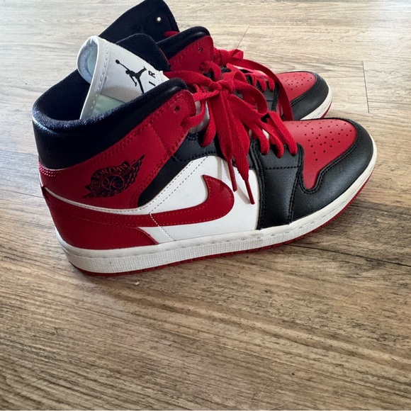 Nike air Jordans $40 a pair $120 for all!! - Picture 9 of 9